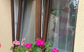 Kerti franciaágyas apartman