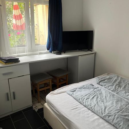 Kerti franciaágyas apartman Vác Kültér fotó