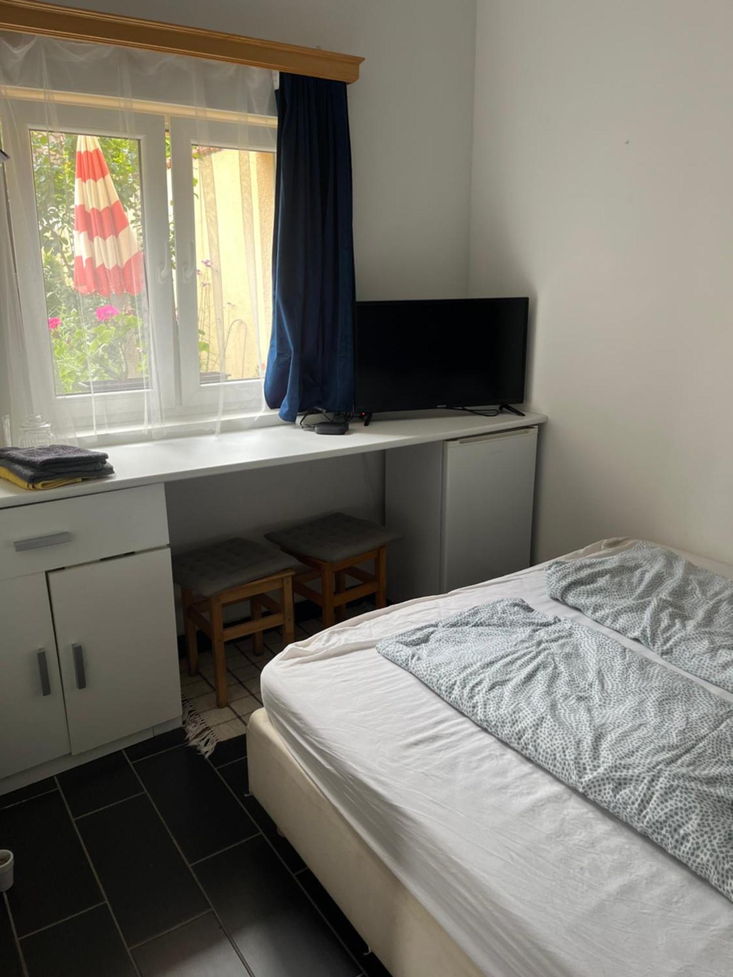 Kerti franciaágyas apartman Vác Kültér fotó